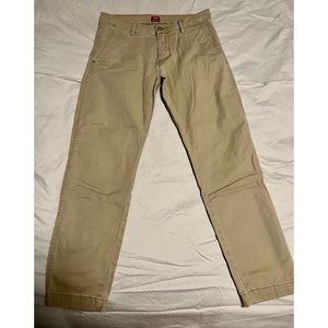 Levi XX Chino Standard Taper